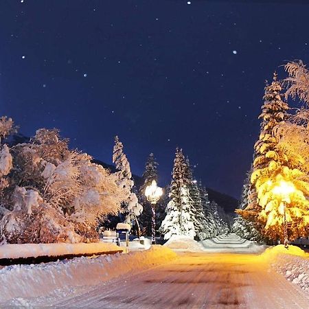 Hasi Hotel Джермук Екстериор снимка